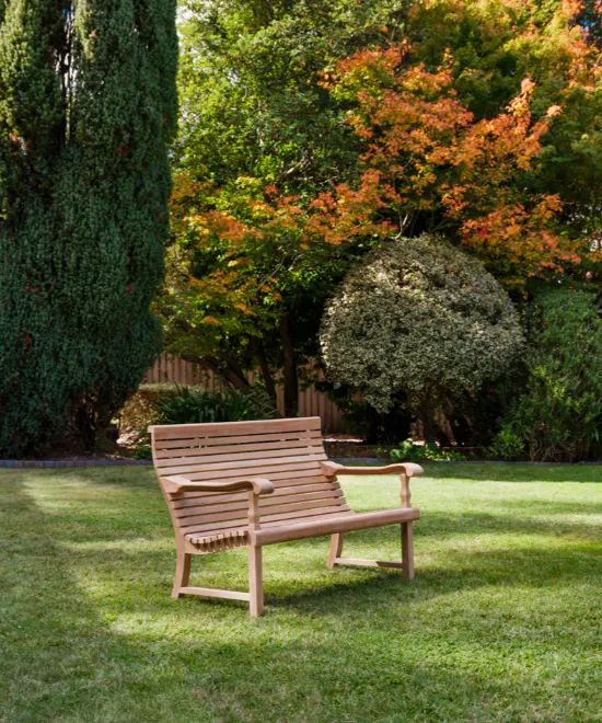 Classic bench 126cm